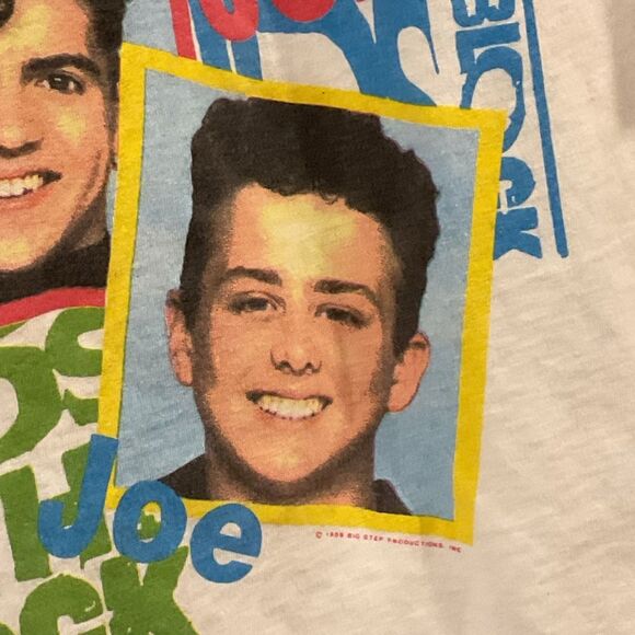 Vintage 1990 New Kids on the Block Tour T-Shirt. Size Large - Picture 6 of 9